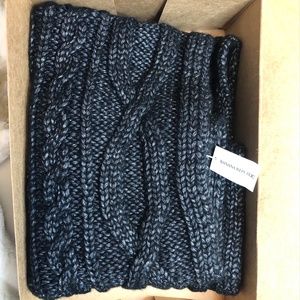 Banana Republic Unisex Metallic Black Chunky Infinity Scarf